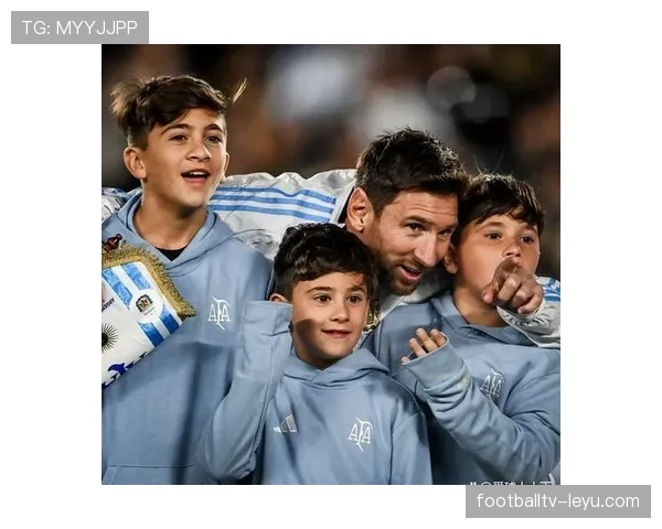 梅西领衔新战术阵型，阿根廷轻松取胜表现抢眼