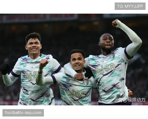 皮诺克状态回暖助球队争冠,英超赛场表现亮眼 皮诺克状态回暖助球队争冠,英超赛场表现亮眼