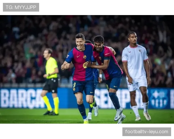 莱万多夫斯基状态回暖,双脚能力全面提升助比赛表现更上一层楼 莱万多夫斯基状态回暖,双脚能力全面提升助比赛表现更上一层楼