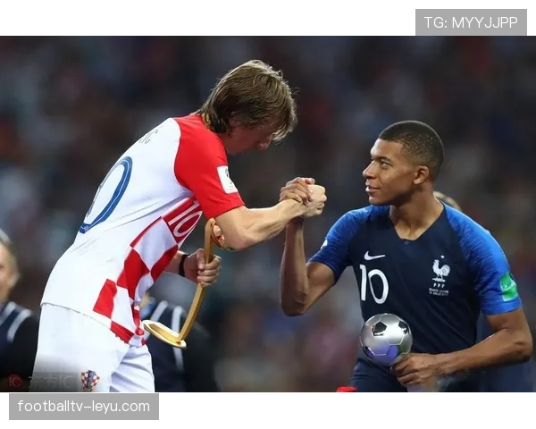 梅西 vs 莫德里奇:进攻效率与中场控制力差距在哪 梅西 vs 莫德里奇:进攻效率与中场控制力差距在哪